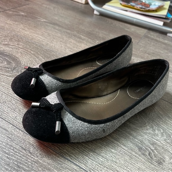 Cap Toe Ballet Flats - Picture 3 of 5
